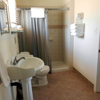 Room-12-bath